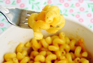 Fork-Closeup-Instant Pot Macaroni and Cheese 1