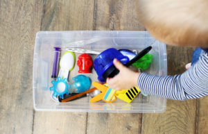 water sensory bin items to use