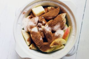 apples with cinnamon and sugar 1
