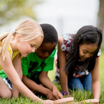 4 Fun and Easy Ideas for Backyard Learning
